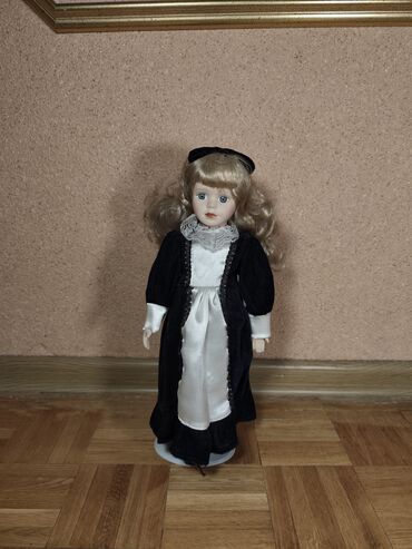 Figure: Set figura, bоја - Šareno, Upotrebljenо — 13