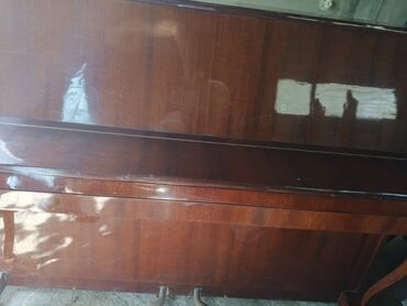 Gitaralar: Piano, Kuban, Akustik
