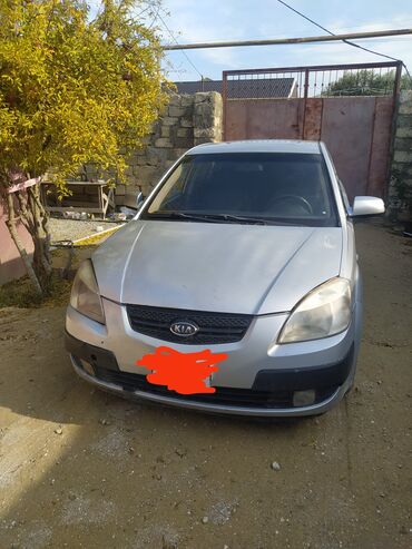 Kia: Kia Rio: 1.6 l | 2006 il Hetçbek