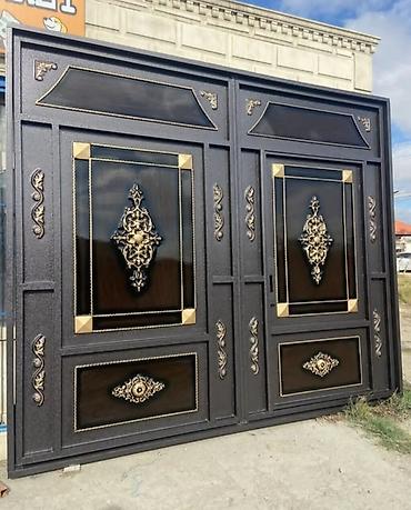 peredok 07 sekilleri: Metall darvaza və giriş qapıları – dekorativ döymə elementli, ikitaylı — 2