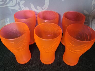 Čaše: Case nove oranz Coca Cola. Case nove,komada 6 u ceni. Visina. 14cm — 5