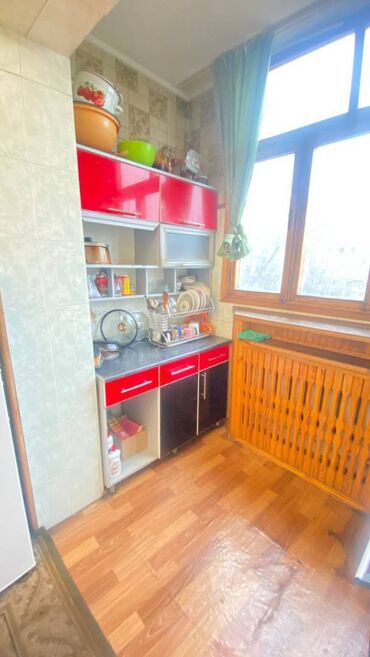 Продажа участков: 3 комнаты, 70 м², 105 серия, 5 этаж, Старый ремонт