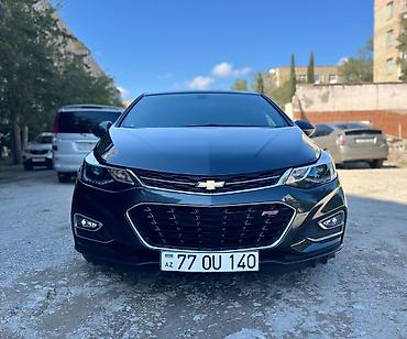 Chevrolet: Chevrolet Cruze: 1.4 л | 2018 г. 143000 км Седан — 1