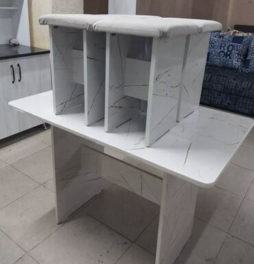 стол с стульями: Кухонный гарнитур, Стул, Стол, цвет - Белый, Новый