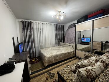 Продажа домов: Полдома, 306 м², 3 комнаты, Собственник, Старый ремонт
