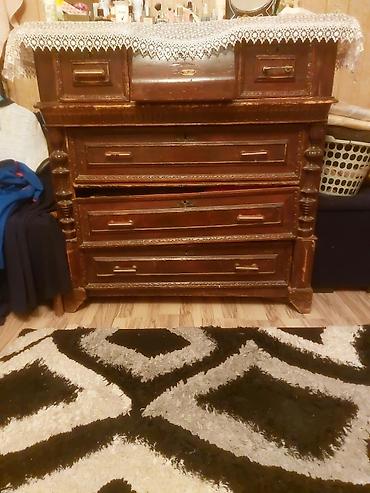 Taxta komod/dresser - Material: massiv ağac - Rəng: tünd qəhvəyi