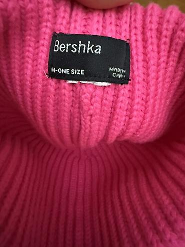 hicab geyimi: Bershka toxunma papaq - Rəng: parlaq çəhrayı (fuşya) - Model: rib — 2