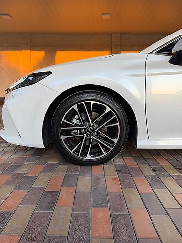 camry r18: Toyota Camry: 2026 г., 2.5 л, Автомат, Гибрид, Седан — 7