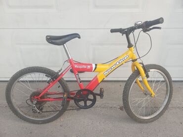 gap kids maica kvalitetna za cm: Biciklo exstra očuvano srednje veličine 
8000 din