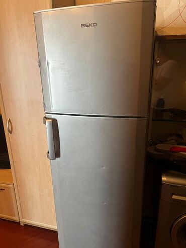 balaca xaladenik: Б/у 2 двери Beko Холодильник Продажа, цвет - Серый, Встраиваемый