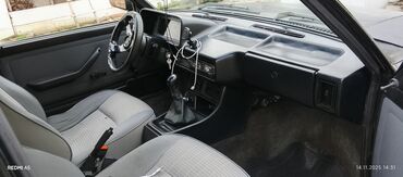 Tofas: Tofaş Şahin sedan – qara rəng, 4 qapı, arxa ötürücülü. Xüsusiyyətlər — 5