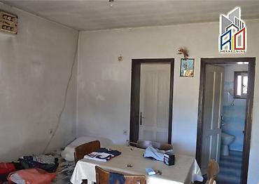 Kuće na prodaju: NA PRODAJU! Seosko domaćinstvo u Crvenoj Jabuci kod Uba! Površina — 17