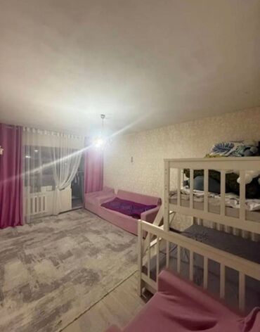 номера в иссык куле: 1 комната, 42 м², 106 серия, 6 этаж, Косметический ремонт