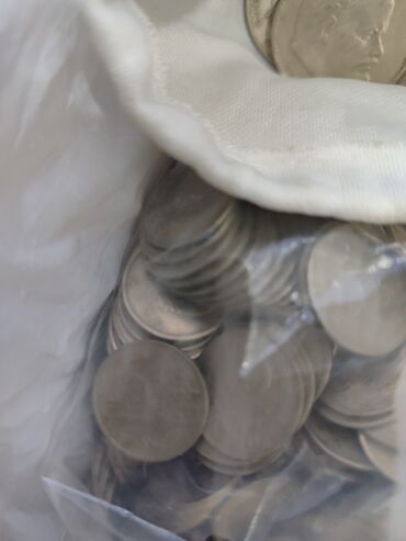 Sikkələr: Монеты СССР и разных стран. 20 гяп-.штука. Можно 1 кило. 10 азн. Всего — 4