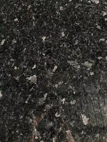 Фасадные гранитные плитки: Размер: Другой размер мм, Черный, Бесплатный выезд, Установка — 5