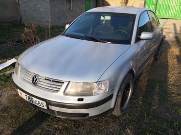 Volkswagen Passat: 2000 г., 1.8 л, Механика, Бензин, Седан