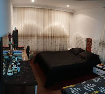 Köhnə tikili: Bakı, Yeni Günəşli Massiv A, 3 otaqlı, Köhnə tikili, 65 kv. m — 1