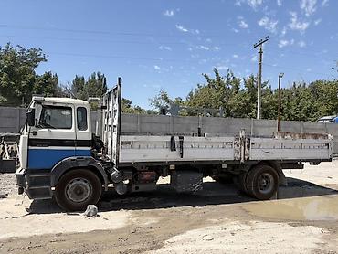 892 2: Бортовой грузовик Renault (среднетоннажный) - Тип: бортовой/платформа — 2