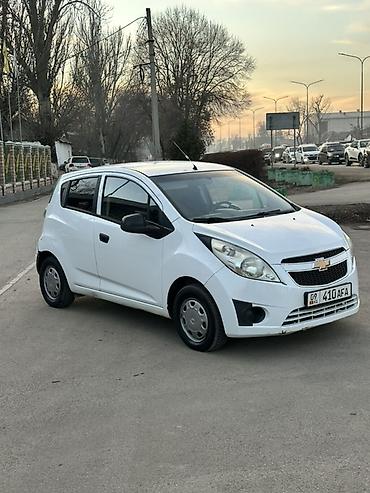 Chevrolet: Chevrolet Spark: 2012 г., 1 л, Автомат, Бензин, Хэтчбэк — 2
