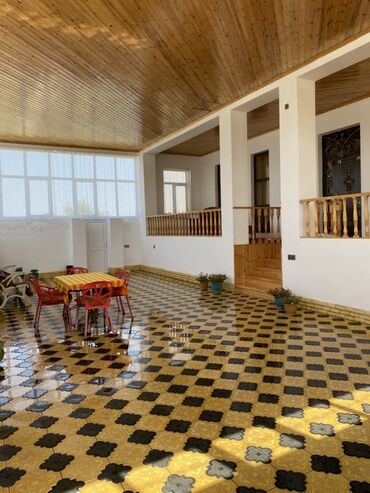 Həyət evləri və villaların satışı: 4 otaqlı, 165 kv. m — 3