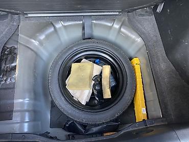 bmw e 39: Nissan Tiida, qara rəng, hetçbek gövdə. - Güclü və qənaətcil benzin — 10