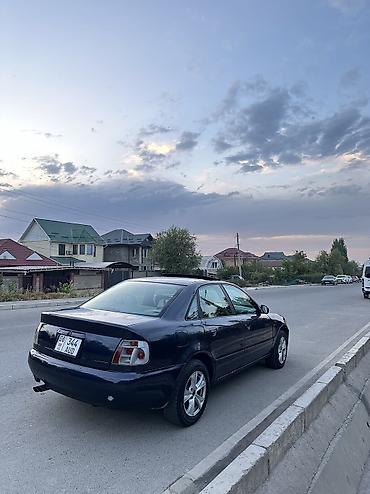Audi: Audi A4: 1998 г. — 3