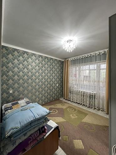 дешово продам: Срочно продаю 2-х комнатную квартиру в районе Гостиница. Этаж 1-ый из — 6