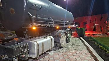 Услуги ассенизатора: Предоставляем услуги ассенизаторских машин шланги до 70 метров объем — 16