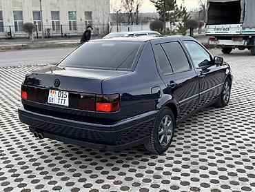 Volkswagen: Volkswagen Vento: 1999 г., 2 л, Механика, Бензин — 4