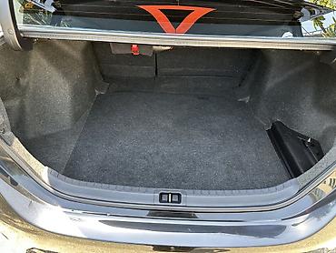 Toyota: Toyota Corolla: 1.6 l | 2014 il Sedan — 32