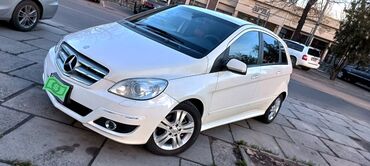 holodilnik b: Mercedes-Benz B 180: 2009 г., 1.7 л, Автомат, Бензин, Хэтчбэк