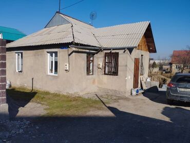 продаю дом ала арча: Дом, 50 м², 3 комнаты, Агентство недвижимости, Старый ремонт