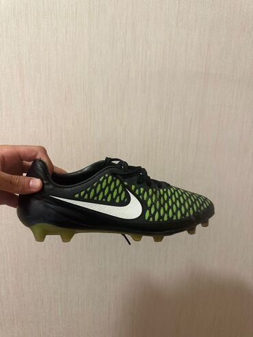 Nərdlər: Butslar Nike, Ölçü: 42