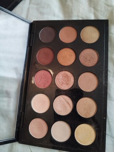 Salon, tibbi kreslolar: Для хранения ресниц. kiprik ve s. uchun saxlanma — 13