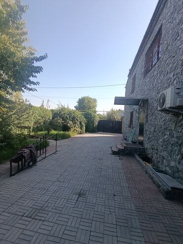 дом новапокровка: Дом, 270 м², 7 комнат