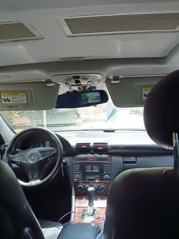 Mercedes-Benz: Mercedes-Benz C 240: 2.4 l | 2005 il Sedan — 11