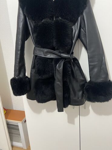 max mara kaputi 2022: 35€ jakna kao nova