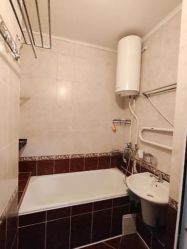 Аренда квартир: Сдается 2-комнатная квартира (105 серия) 📍 Район Военный городок — 9
