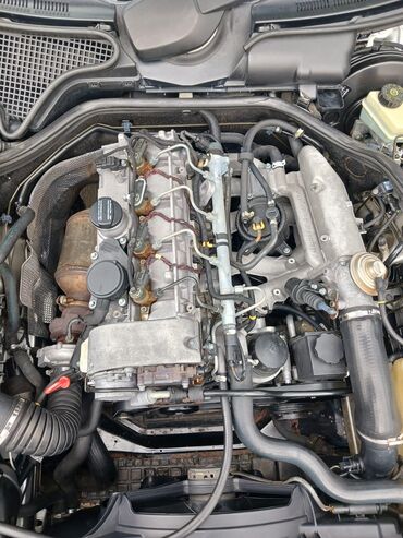 Mercedes-Benz: Mercedes-Benz E-Class: 2 l | 1998 il Sedan — 13