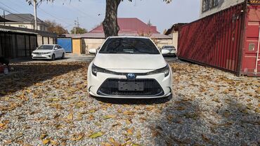 купить машину чанган: Toyota Corolla: 2019 г., 1.8 л, Автомат, Гибрид, Седан