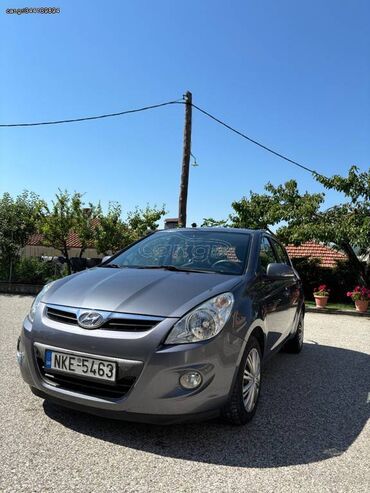 Hyundai i20: 1.2 l | 2012 year Hatchback