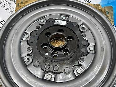 svetleci znak vw: ZAMAJAC DSG ZA VOLKSWAGEN TIGUAN, TOURAN, GOLF 7 . - 04L 105 266 AD — 4