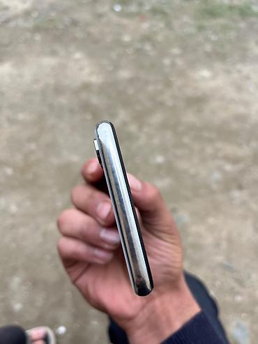 ip 9 plus: IPhone X, Gümüşü, Face ID — 5