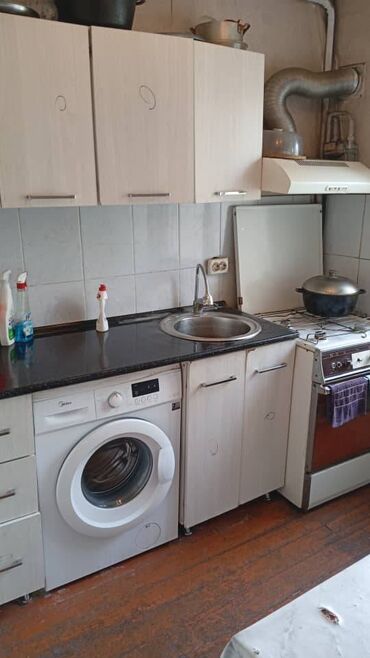 105 серия 3 комнатная: 3 комнаты, 58 м², 104 серия, 4 этаж, Косметический ремонт