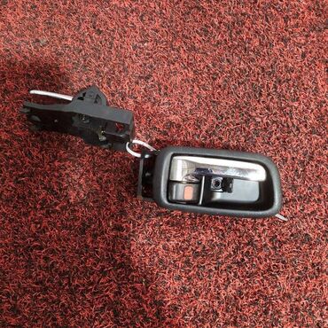 Диффузоры: Ручка двери Toyota Harrier XU20 2002 (б/у)