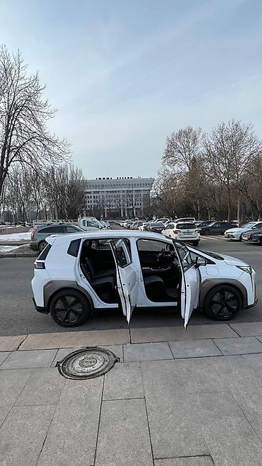 GAC: Электромобиль GAC Aion Y (белый, 5‑дверный кроссовер/MPV городского — 5