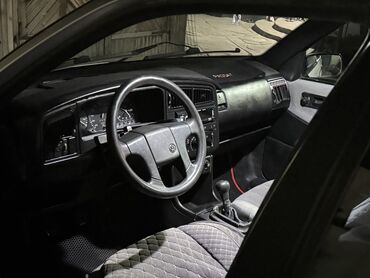 Volkswagen: Volkswagen Passat Variant: 1988 г., 1.8 л, Механика, Бензин, Универсал — 12