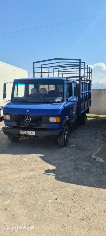 Легкий грузовой транспорт: Легкий грузовик, Mercedes-Benz, Дубль, 3 т, Б/у at lalafo.kg Легкий грузовой транспорт: Легкий грузовик, Mercedes-Benz, Дубль, 3 т, Б/у