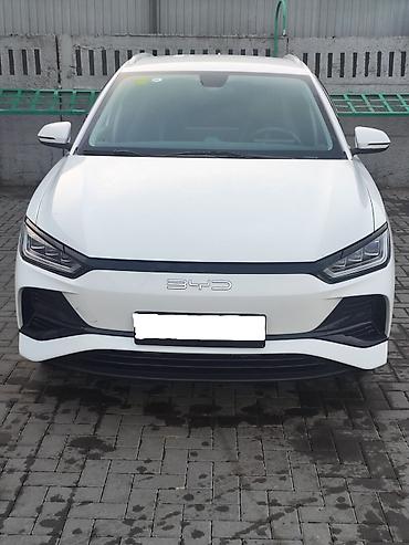 BYD: BYD E2: 2025 г., Электромобиль, Хэтчбэк — 1