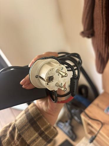 Комплектующие для ПК: Блок питания/зарядное устройство AC/DC 48V 2A Характеристики: - — 4